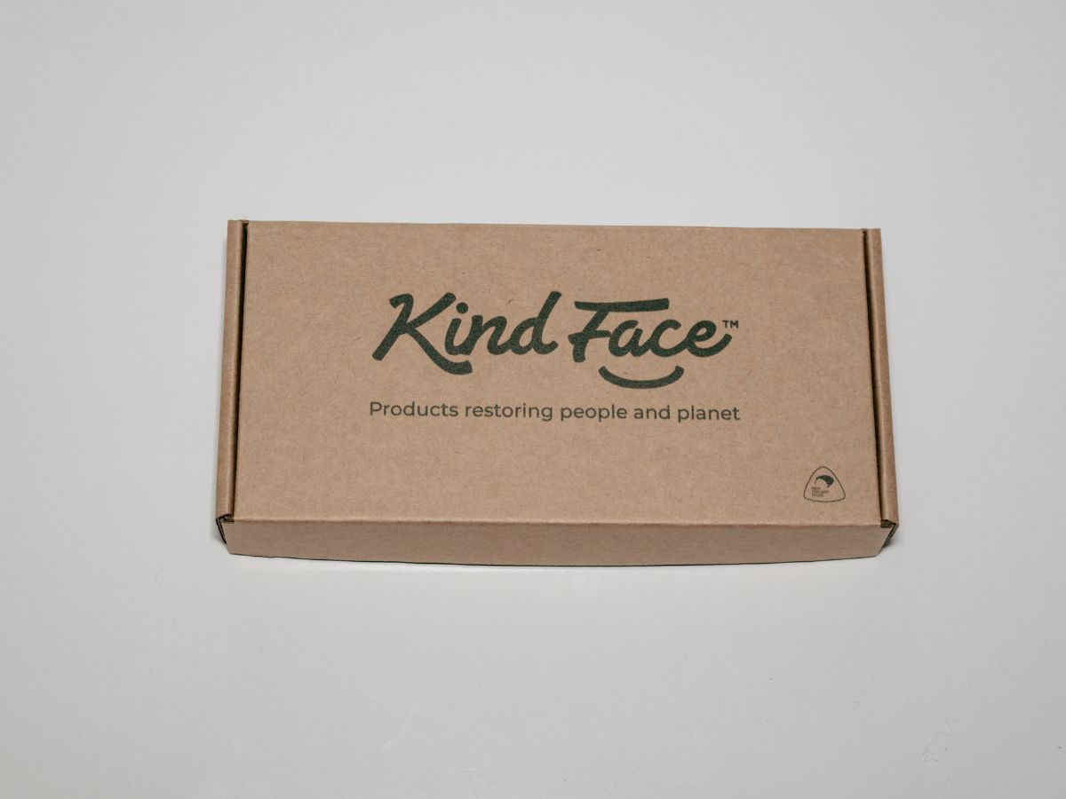 Kind Face wool+linen sleep mask packaging 